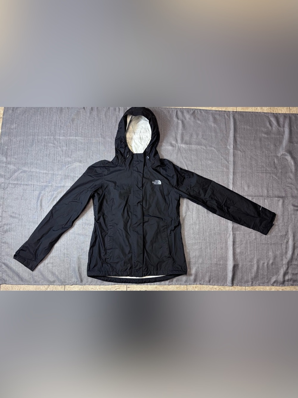The North Face Women’s Venture 2 DryVent Rain Jacket Black Small Waterproof